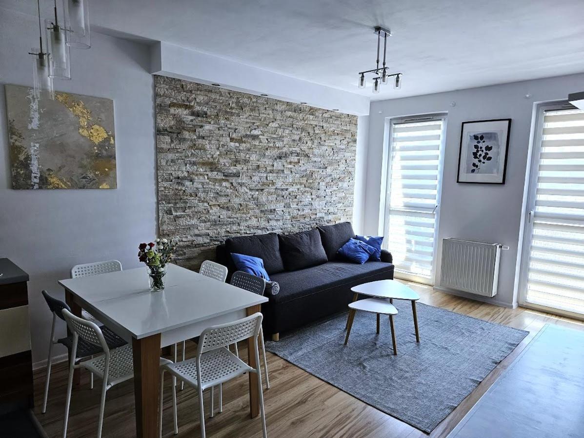 Mieszkanie 6-Osobowe Krakow Przy Plywajacych Basenach Zakrzowek Exteriör bild